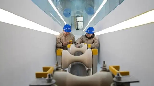 国内首条高温超导低压直流电缆.webp.jpg