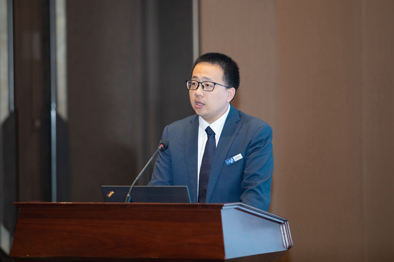 1754034808182529.jpg 工作照1_副本.jpg