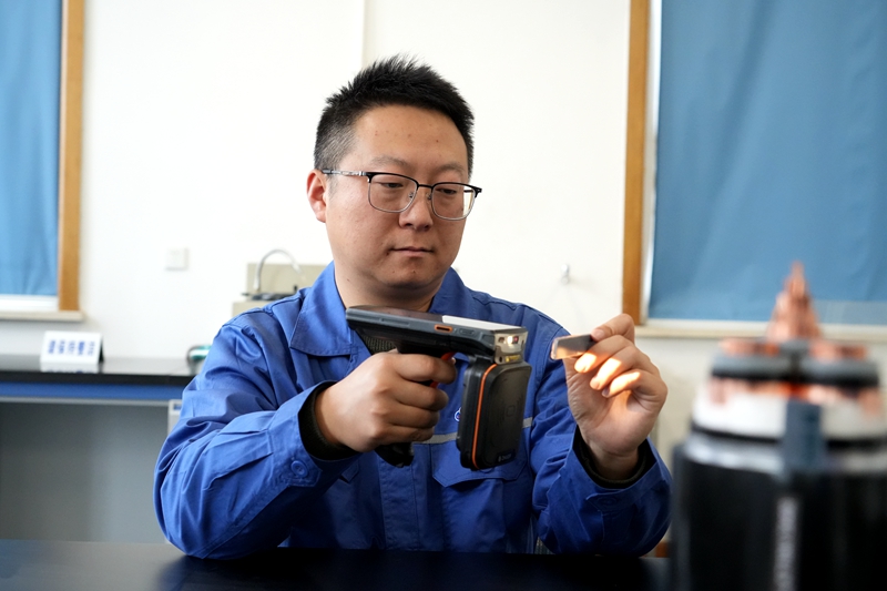 1754036000568797.jpg 工作照1.JPG