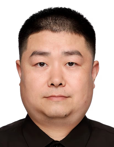 03-江苏省电线电缆行业2024年度“优秀经理”候选人证件照-王俊_副本.jpg
