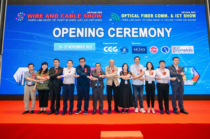 1764053750220767.jpg 展会现场1_副本.jpg